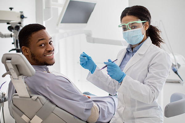 The Process Of Getting Dentures From A Restorative Dentist